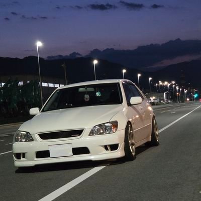 (元)レッカー業🛻(現)整備士👨🏻🔧(30)
V36→Kei→V36→ALTEZZA🚗 Today🛵 #UVERworld/#THERAMPAGE/#EUROBEAT etc… 愛媛新居浜🍊→広島廿日市🍁嫁@Beechanlove10 推し垢@bathumaru_usagi