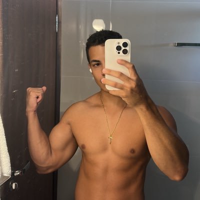 “Content” Creator 🔞 https://t.co/UUP2gfqYkI // https://t.co/Mlm2sGKPWk