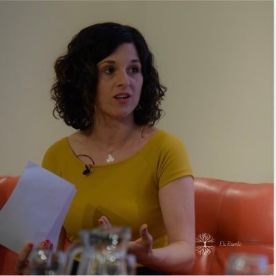 Facilitadora de procesos de cambio · Ayudo a profesionales a reinventarse, organizarse y expandirse en sintonía con su esencia y sus ritmos naturales✨🌿