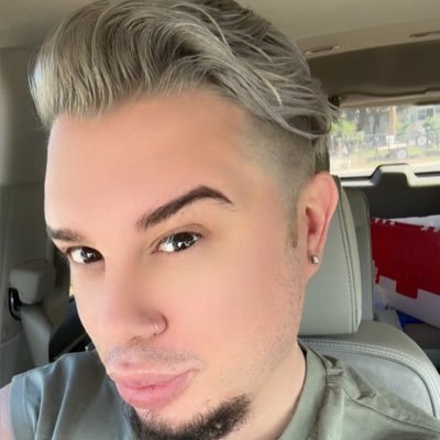 christopherryn's profile picture. A POTTY MOUTH WHO CLEANS TEETH “If you see someone without a smile, give them yours.” - Dolly Parton.  🥼Registered Dental Hygienist🦷 Reality Tv Junkee 📺