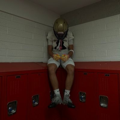 “Trust God” WR/C/O 2026 | Football / Track | 3.7 GPA | 5’8| 140| DSHS | Email: ezekielryderorian@gmail.com | HC:@CoachBeard22| https://t.co/FpABKnsGZX