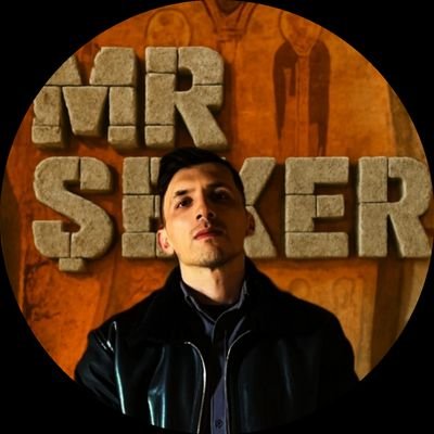 Merhaba arkadaşlar E football oyun kanalıma hoş geldiniz. aşağıdaki linkten youtube kanalım takip edebilirsiniz.