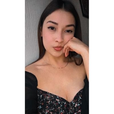 MarielitaValien's profile picture. Mi vida es una obra de teatro que no permite ensayos, por eso río, lloro, canto, bailo y vivo intensamente cada momento de ella, antes de que el telón se baje