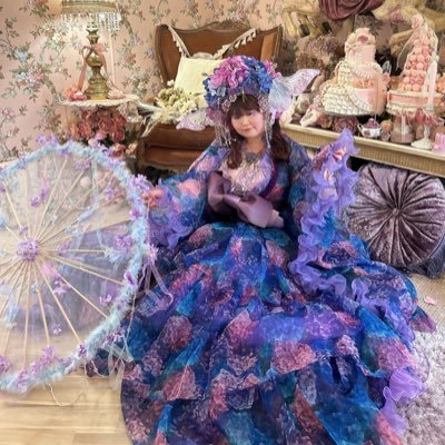 SuG71216's profile picture. 眞弥さん.己龍.猫.ディズニー.一六八ちゃん.あーるめいど.the GazettE. ハンドメイド作家様好き．零［Hz］.RYOGAさん.奈々様.黒執事. Triple*fortune.週末lolita.石沼.ジェラードン.🥞👑.🐱.🐝.🐉関東圏内で被写体させて頂いています 水中が好き 成人済