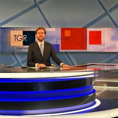 Giornalista RAI Tgr Campania. Inter + Arsenal. Solo opinioni personali. Retweet No Endorsement