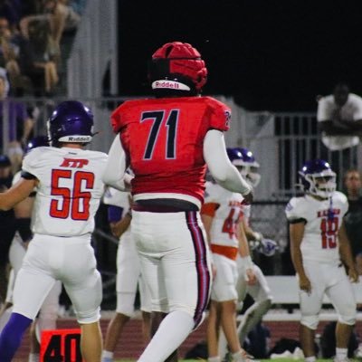 offensive Tackle/guard➖3.0gpa➖Haines City Highschool➖27➖6’3➖270lbs