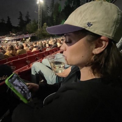 mkls_dw's profile picture. insufferable guy named mike