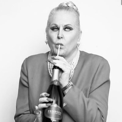 thisisittheend's profile picture. He/him | 21 | #KimWoodburn4PM