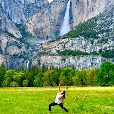 Yoga Teacher 🧘🏻♀️Love & Light over Chaos & Confusion 🤍 https://t.co/IxSLpJfhd7 ✨