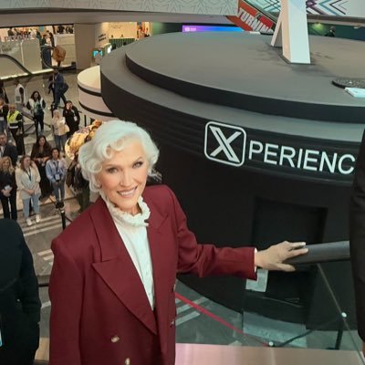 maye99874's profile picture. Bestselling International Author of A Woman Makes A Plan 📖 Doctor of Dietetics 👩‍🎓Supermodel 😉💃