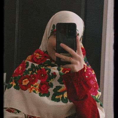 -بِچه مِشدوم آفکورس که مِشد نیستوم
-با طلاو نقره میکشم و میسازم
شُله و اشترودل تا ابدو یک روز»»»