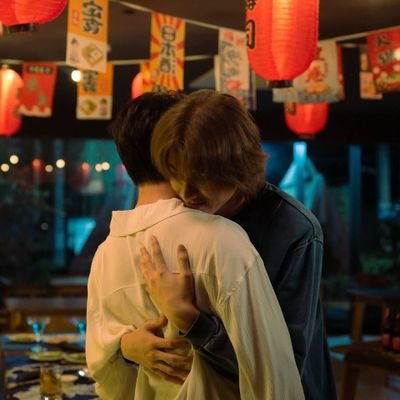 BiNhi129289's profile picture. 