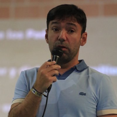 •Ex @realmadrid(Dpto Captación-formación).•Ex-entrenador @cddiocesano (3º Rfef)@CDCORIA(2º Rfef)/@Merida_AD (1º Rfef)•En continuo aprendizaje ⚽️