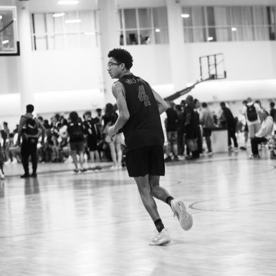 madden_boggus's profile picture. C/O 2029, 6’3 PG/CG, 14 years old, 4.0 GPA, AAU: The Answer + ALLBALL, Instagram: Link down below ⬇️