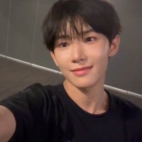 nyu ✮ for yichen (@shaostar_) 's Twitter Profile