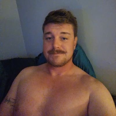 18+ Only 🔞 A twunk with a passion for nutting with his fellow men/boys/bro/dad's. Vers btm.
Connoisseur of male physique.
DM for real time results.