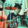 1028_0nly1's profile picture. alcohol tea(@alcohol_tea) Drums／Songwriter／Manager／登竜門2025 at KT ZEPP YOKOHAMA 出演／ライブ動員 100名様以上 通算15回達成／FMくるめラ(Tokyo854)ラジオパーソナリティ／ドラムサポート多数