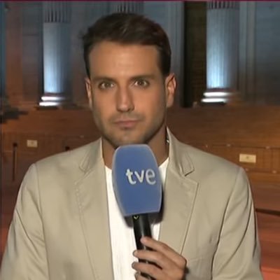 alvarojimvega's profile picture. Periodista. Servicios Informativos de TVE. En @Lanoche_24h @rtvenoticias