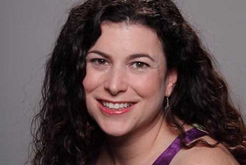 Author: Bullied @HarperCollins. Curriculum: @SuperheroIRL  Writer: @Nytimes @WashingtonPost @USNews @PsychToday @HuffPost. Chocolate lover. 3 kiddos. she/her
