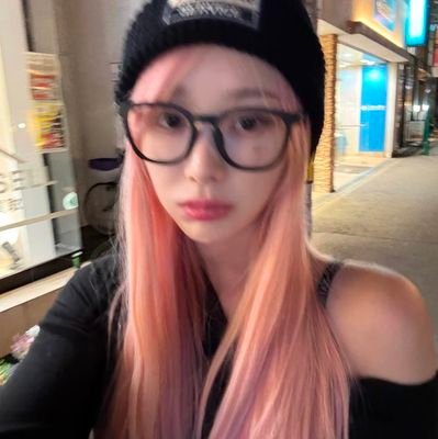 jaythetigerr's profile picture. infj