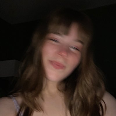 starryeyedhail's profile picture. im kinda a sweetheart