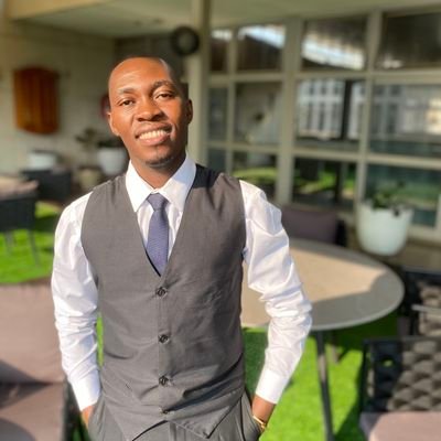 | Digital Media Strategist | Artists Manager| Events Manager| Musical Analyst