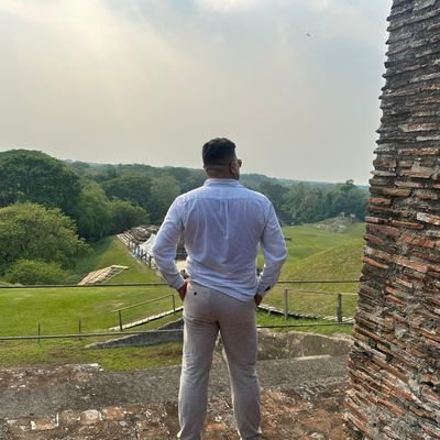 NohloF's profile picture. 