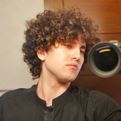 Mursalleen_'s profile picture. 🖌️ Designer.