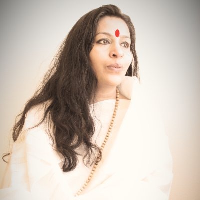 Spiritual teacher, ordained lineage holder, and authoritative scholar of the Vedic Sciences of Ayurveda, Yoga, and Vedanta. Founder of @vedikaglobal.