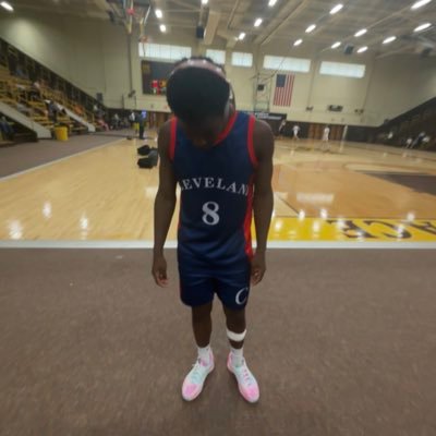 2am_melloo's profile picture. 6’4 C/o 2026 Leader 3.0 gpa