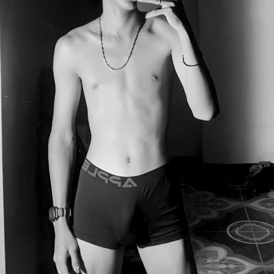 แอคเก่าบิน ใครจำได้ฝากติดตามหน่อยครับ อันเก่า @wayuy43