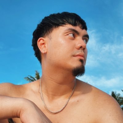 One day when we’re older, will we still look up in wonder? | 🇵🇭🇺🇸🏳️🌈