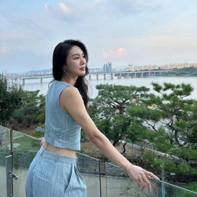 carol_jennifer's profile picture. Entrepreneur|In the U.S. since 2017 |Building business & community| 39 & thriving | Passionate about growth & innovation🚀 #china #GodBlessAmerica #MAGA🇨🇳🇺🇸