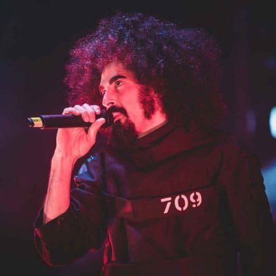 buried_inblack's profile picture. they/them || eng/ita
music lover