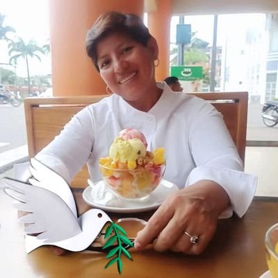 0166Dora's profile picture. LA VIDA SIGUE .