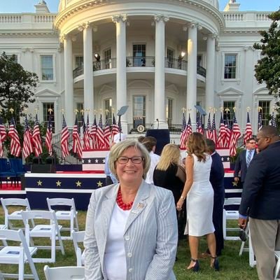 Carol__Binder's profile picture. Everything entertaining, family 👪 Mizzou football ⚽️ and travel.