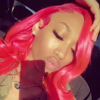 look inside the 🪞, god damn im that bitch 😆 | fmoig; @detgurlstunna DM fee = $5trillion