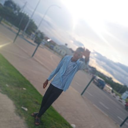 Adaezeiq's profile picture. Warning: May randomly burst into song. 🎶
|RAP_GOD
