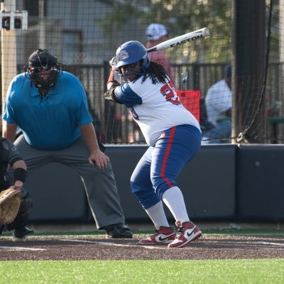 DMayaWynn_2027's profile picture. D’Maya Wynn|2027|Student Athlete🥎|1st/3rd|Hays high school Buda TX