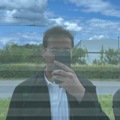 KazmiShahzeb's profile picture. product designer · ux design · extended reality (XR) · 3D