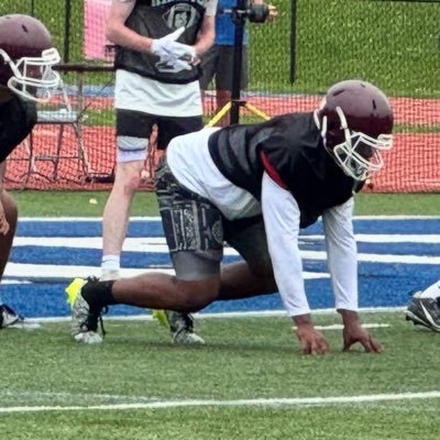 class of 27’ Kingston highschool, 6,1, 230lbs, defensive end contact SEManny845@yahoo.com