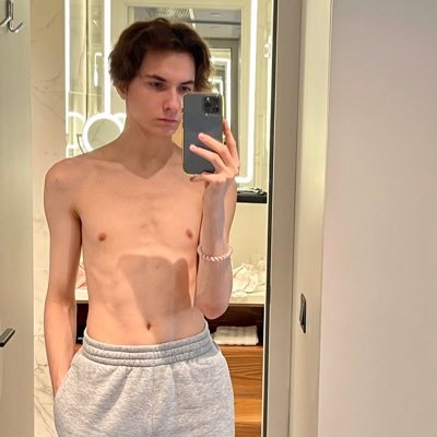 abdulbaki_21384's profile picture. gym mam