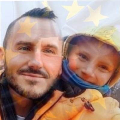 1️⃣Subiektywno-obiektywny obserwator rzeczywistości.
2️⃣Bywam wulgarny jak coś mnie wkurwi.🤷
3️⃣Nie owijam w bawełnę.☝️
4️⃣Wpisy rzadko kompromisowe.🤷