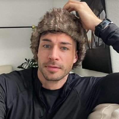 KevinWilli3403's profile picture. @outlook.com kevin's