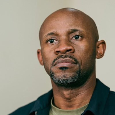 Personnalité Politique,Chercheur en Droit, Analyste politique🇨🇩, Expert en marchés publics littérateur. Homme raisonnable, Défense de l'écosystème. PMK Com