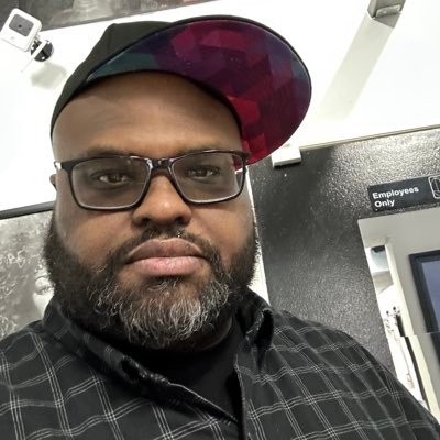 the_drizzler's profile picture. #Raidernation #lakernation SC football. KU basketball  Capitals