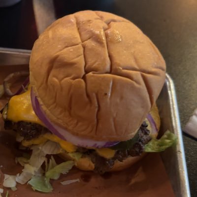 TastyBRGR_'s profile picture. 19 he/him // https://t.co/RgrtaveQZd