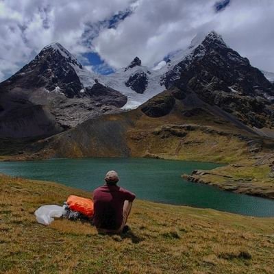 bohemedev's profile picture. 💻✈️💀
Programmer, Neocolonialist, Mountain enjoyer
