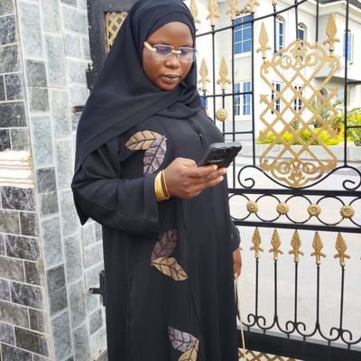 lolade_ade71542's profile picture. Fashion designer
