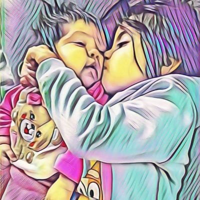 micazoyolli's profile picture. 🤱 Mamá x2 (experta en desvelos) | 💻 Código | 💃 Bellydance | 🎬 Cinéfila | 🎹 Desafino en el piano, pero con estilo | Fan de 🐶🐱, 🍝, 🧩, 🌻 & 📚